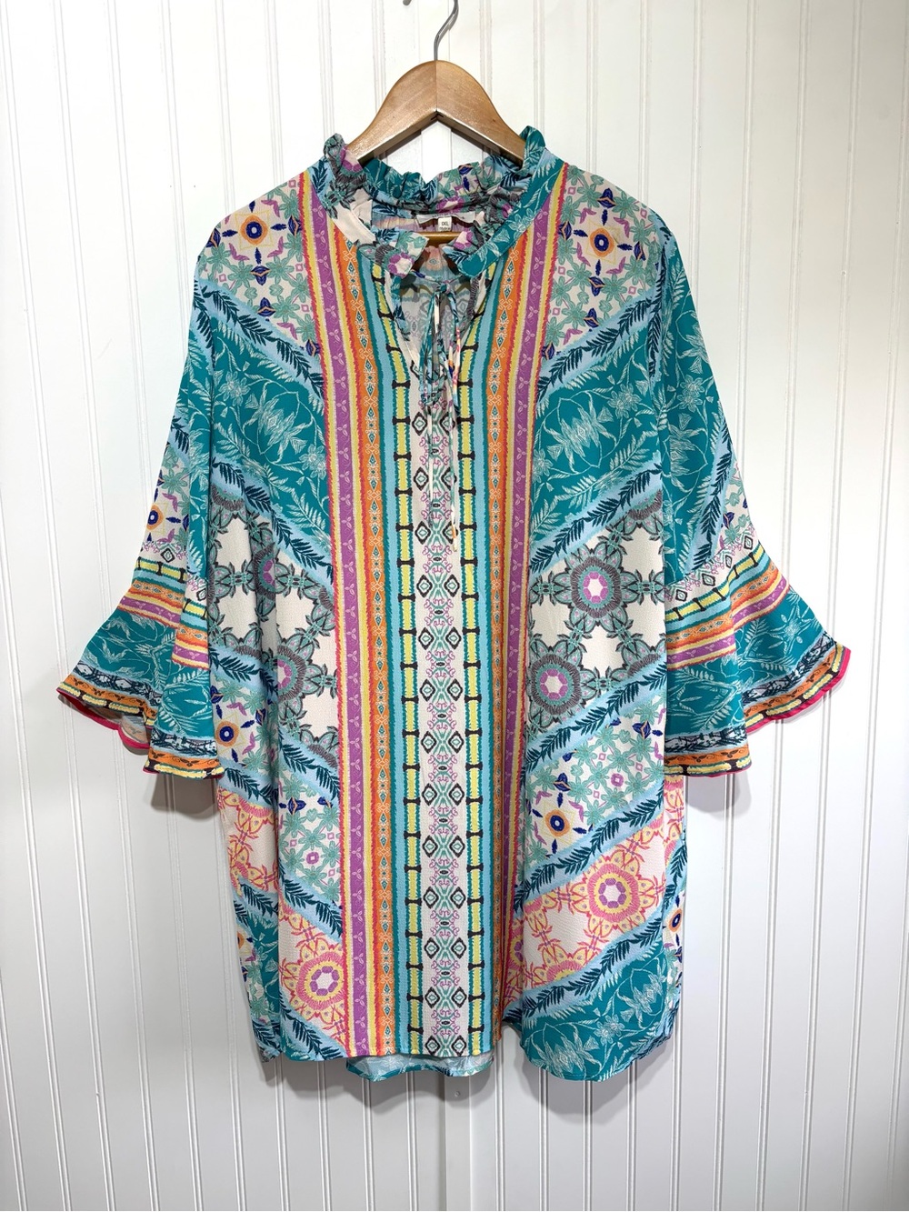Umgee Boho Mixed Print Ruffle Bell Sleeve Tunic Top Cover Up Size 1XL